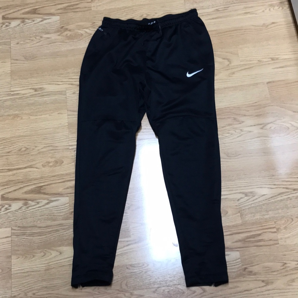 Nike form fitting sweatpants